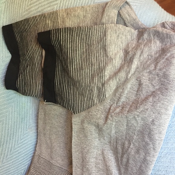 Grey gradient athletic tee - Picture 4 of 4